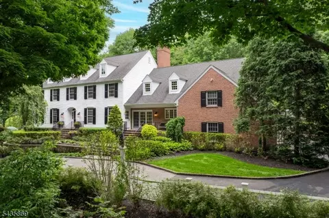 19 Cliffside Way, Boonton, NJ 07005
