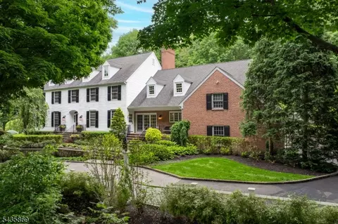 19 Cliffside Way, Boonton, NJ 07005