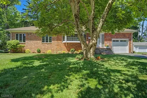 25 Birchwood Rd, Denville, NJ 07834