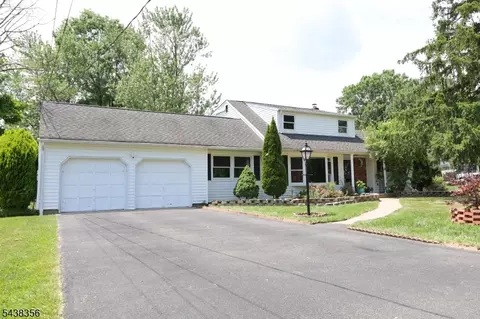70 Knoll Rd, Parsippany, NJ 07054