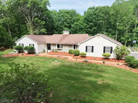 94 Gaisler Rd, Blairstown, NJ 07825