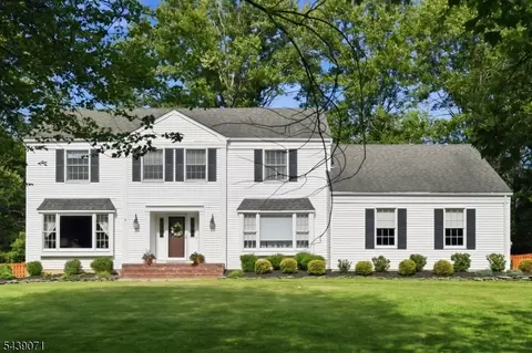 46 Glen Ridge Dr, Long Valley, NJ 07853