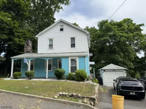 20 Nassau St, North Haledon, NJ 07508
