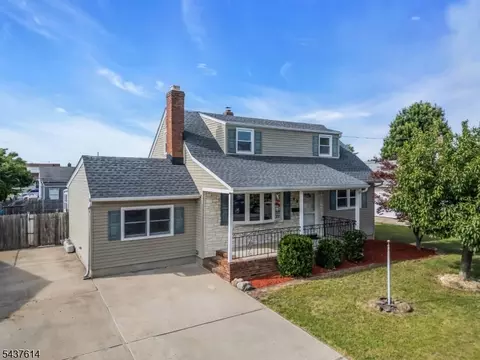 62 Louise Dr, Manville, NJ 08835