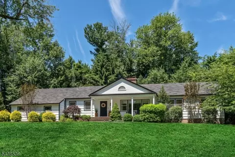 611 Wishing Well Rd, Wyckoff, NJ 07481