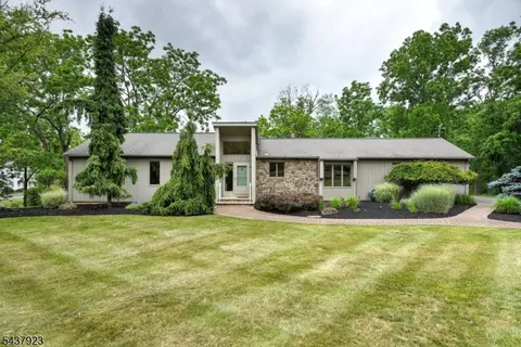 1 Hendrick Rd, Flemington, NJ 08822