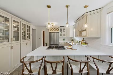 610 Springfield Ave, Summit, NJ 07901 photo 11