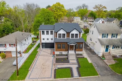 42 2nd St, Dumont, NJ 07628