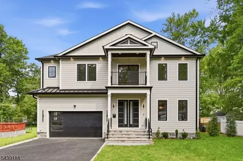 20 Hampton Ter, Livingston, NJ 07039