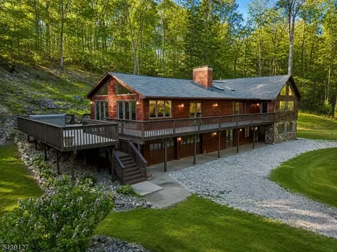 1127 Dark Moon Rd, Frelinghuysen Twp, NJ 07860