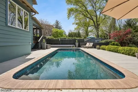 497 Prospect St, Maplewood, NJ 07040