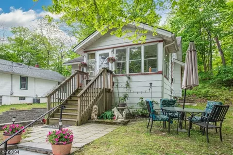 133 Woodside Ave, Newton, NJ 07860