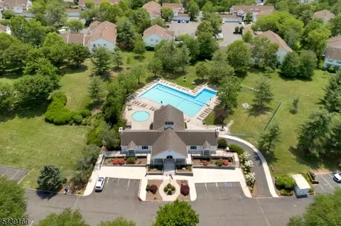 View/Area - 11 Hampton Ct, Basking Ridge, NJ 07920 photo 1 of 1
