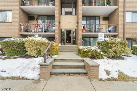 468 Liberty St UNIT 101, Little Ferry, NJ 07643