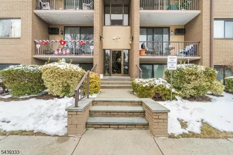 468 Liberty St UNIT 101, Little Ferry, NJ 07643