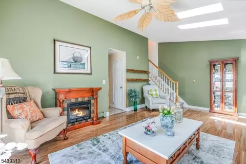 7 Center Pl, Middlesex, NJ 08846 photo 28