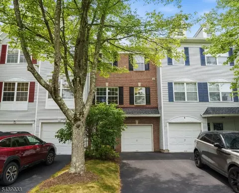 9 Knox Ct, Basking Ridge, NJ 07920