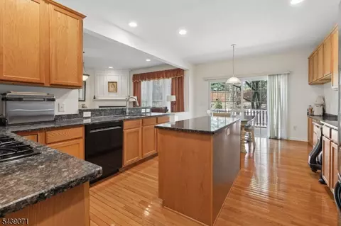 Kitchen - 122 White Pine Ct, Paramus, NJ 07652 photo 1 of 2