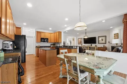 Other - 122 White Pine Ct, Paramus, NJ 07652 photo 5 of 9