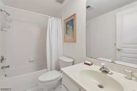 Bath - 122 White Pine Ct, Paramus, NJ 07652 photo 1 of 5