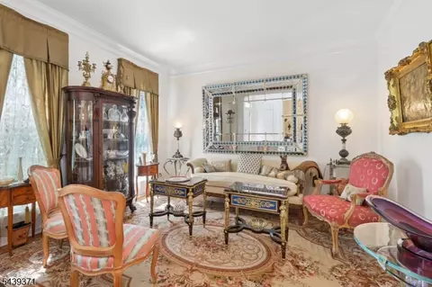 Living - 122 White Pine Ct, Paramus, NJ 07652 photo 1 of 3