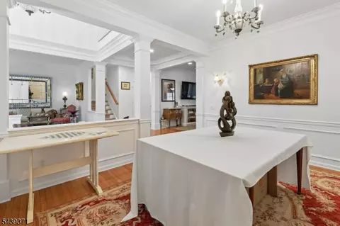 Entry Way - 122 White Pine Ct, Paramus, NJ 07652 photo 6 of 8