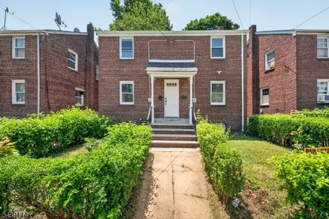 1380 Hamilton St, Elizabeth, NJ 07208