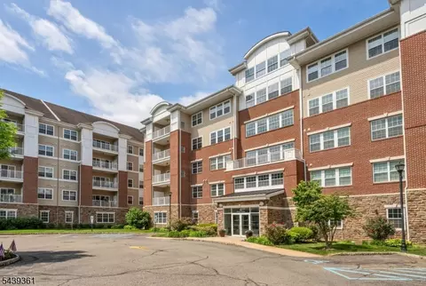 6318 Warrens Way #318, Wanaque, NJ 07465