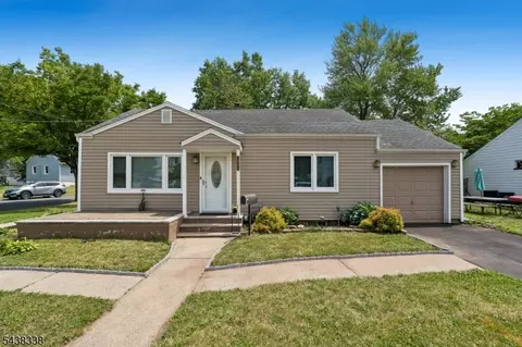 1983 Barnett St, Rahway, NJ 07065