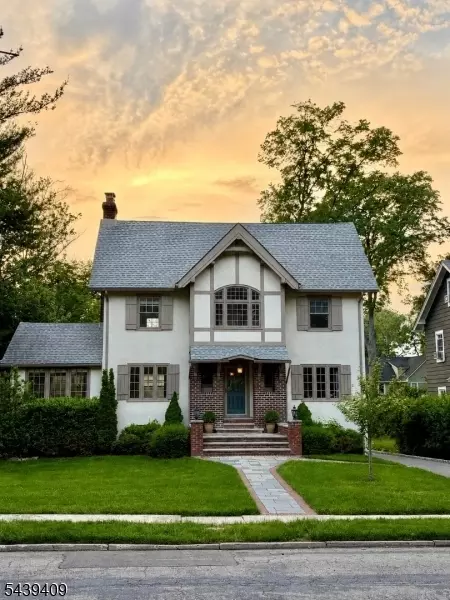 25 Bowdoin St, Maplewood, NJ 07040