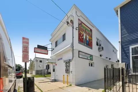 639 S Broad St, Elizabeth, NJ 07202