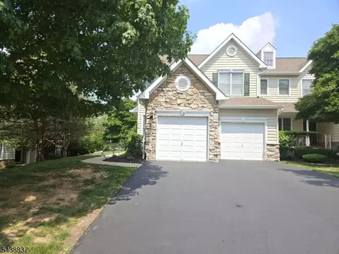 118 Patriot Hill Dr, Basking Ridge, NJ 07920