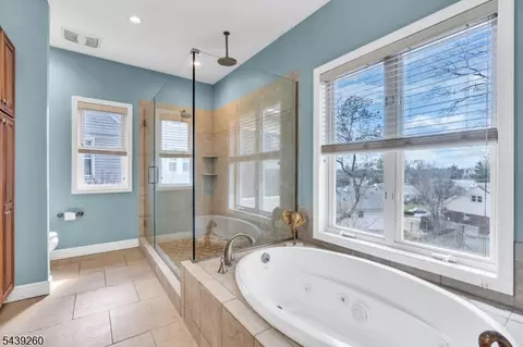 Bath - 467 Summit Ave, Hackensack, NJ 07601 photo 5 of 6