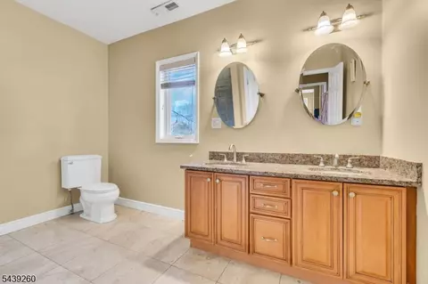 Bath - 467 Summit Ave, Hackensack, NJ 07601 photo 2 of 6