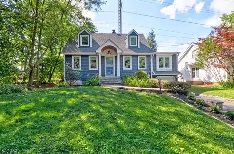 10 Meadow Rd, Chatham, NJ 07928