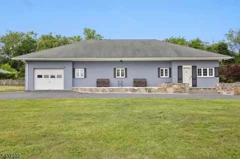 52 Charlestown Rd, Hampton, NJ 08827 photo 3