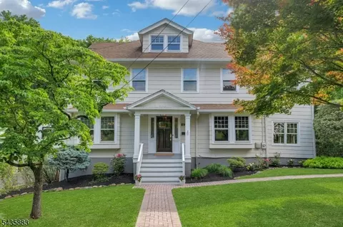 89 Beechwood Rd, Summit, NJ 07901