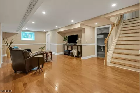 89 Beechwood Rd, Summit, NJ 07901 photo 30