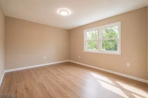31 Shearn Dr, Middlesex, NJ 08846 photo 21