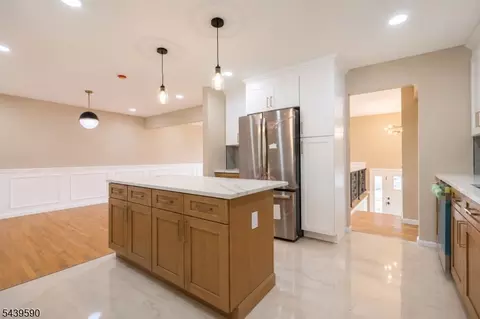31 Shearn Dr, Middlesex, NJ 08846 photo 9