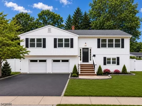31 Shearn Dr, Middlesex, NJ 08846 photo 4