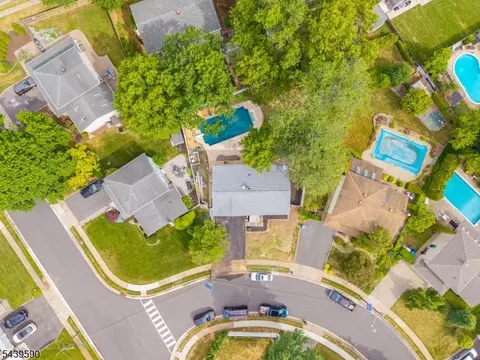 31 Shearn Dr, Middlesex, NJ 08846 photo 7