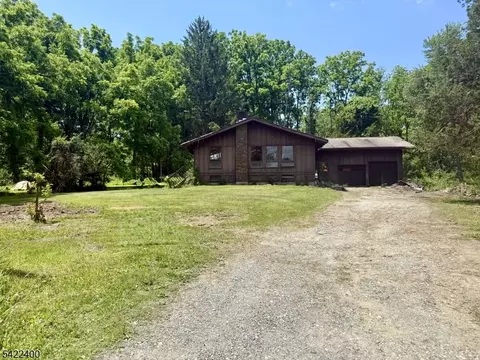 17 Butternut Dr, Vernon Twp, NJ 07462