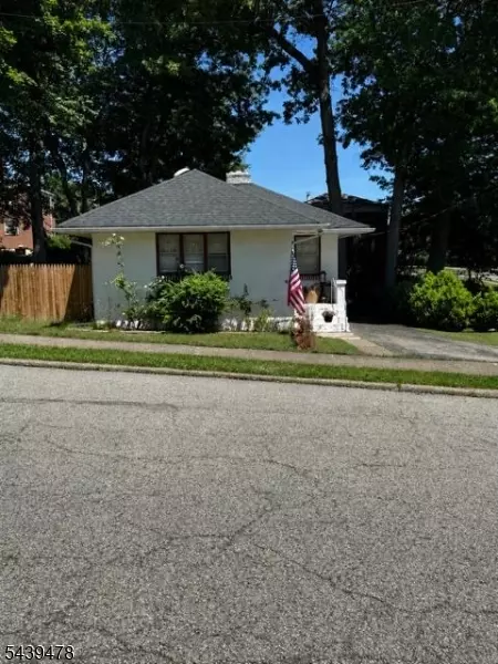 144 Baker St, Dover, NJ 07801