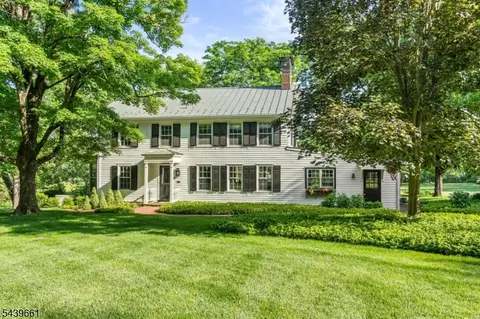 29 Bedens Brook Rd, Skillman, NJ 08558