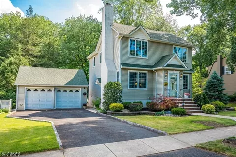 844 Milton Blvd, Rahway, NJ 07065