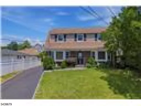 85 Stewart Ave, Kearny, NJ 07032