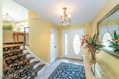 11 Crane Dr, Pine Brook, NJ 07058 photo 3