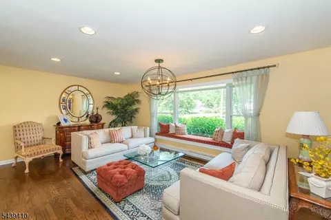 11 Crane Dr, Pine Brook, NJ 07058