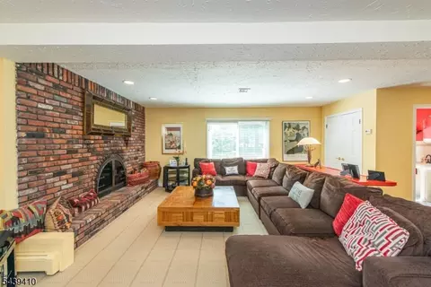 11 Crane Dr, Pine Brook, NJ 07058 photo 13